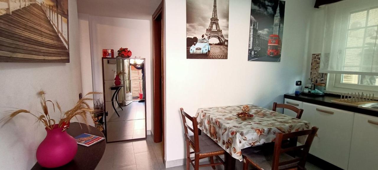 Lovely House Near The Beach Torre del Lago Puccini Bagian luar foto